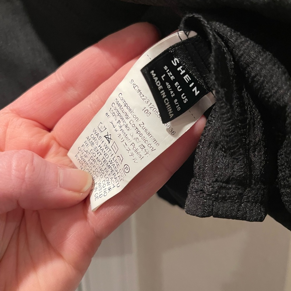 Y2K Black Lace Trim Top - Picture 6 of 6
